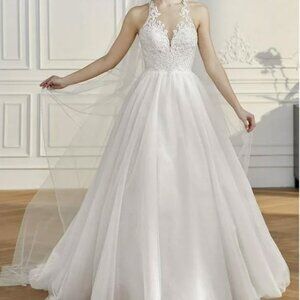 St. Patrick by Pronovias "Esperence" Wedding Gown (Unaltered)